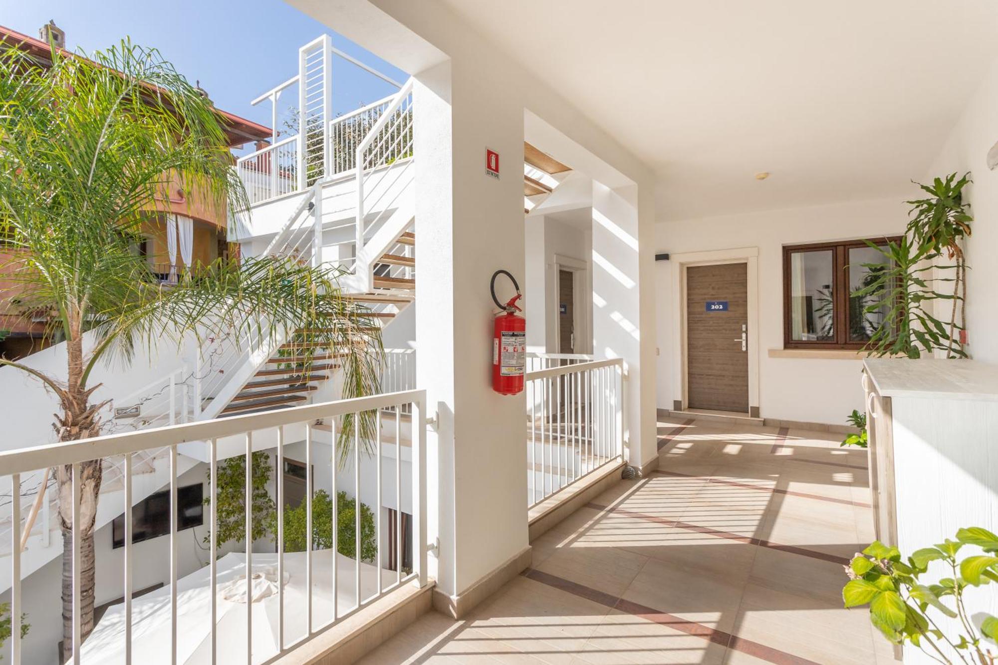 Hotel Belvir Villasimius Exterior photo